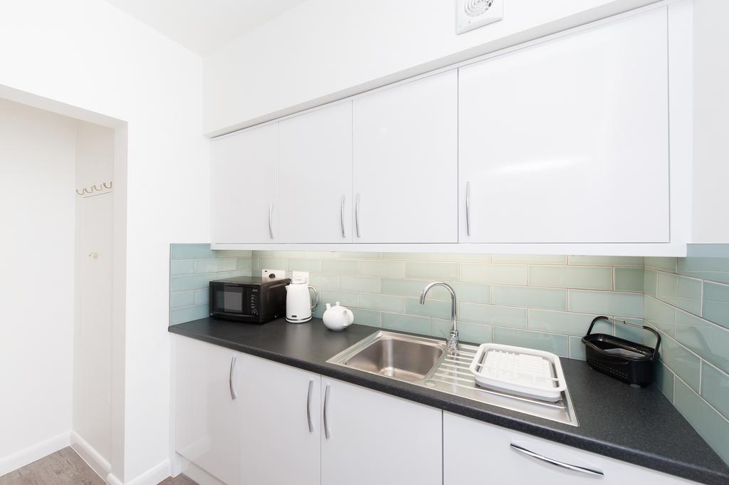 Two Bed Ground Floor Apartment, Sleeps Six, Free Parking And High Speed Wifi ラムズゲート エクステリア 写真
